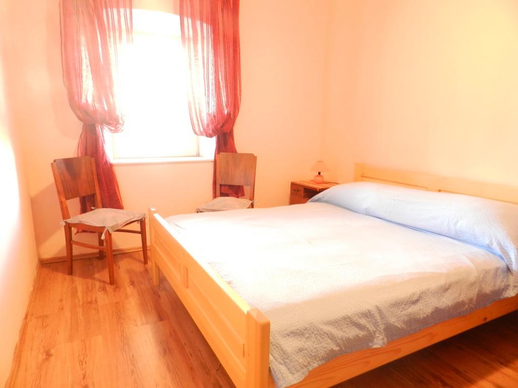 Apartment Deni Lumbarda Rum bild